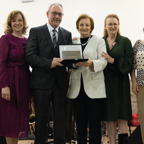 Elias Zydek recebe comenda Nelson Simonatto